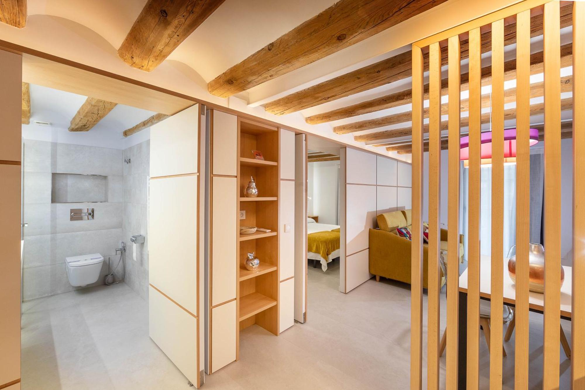 C&C Apartments Figueres  Dış mekan fotoğraf