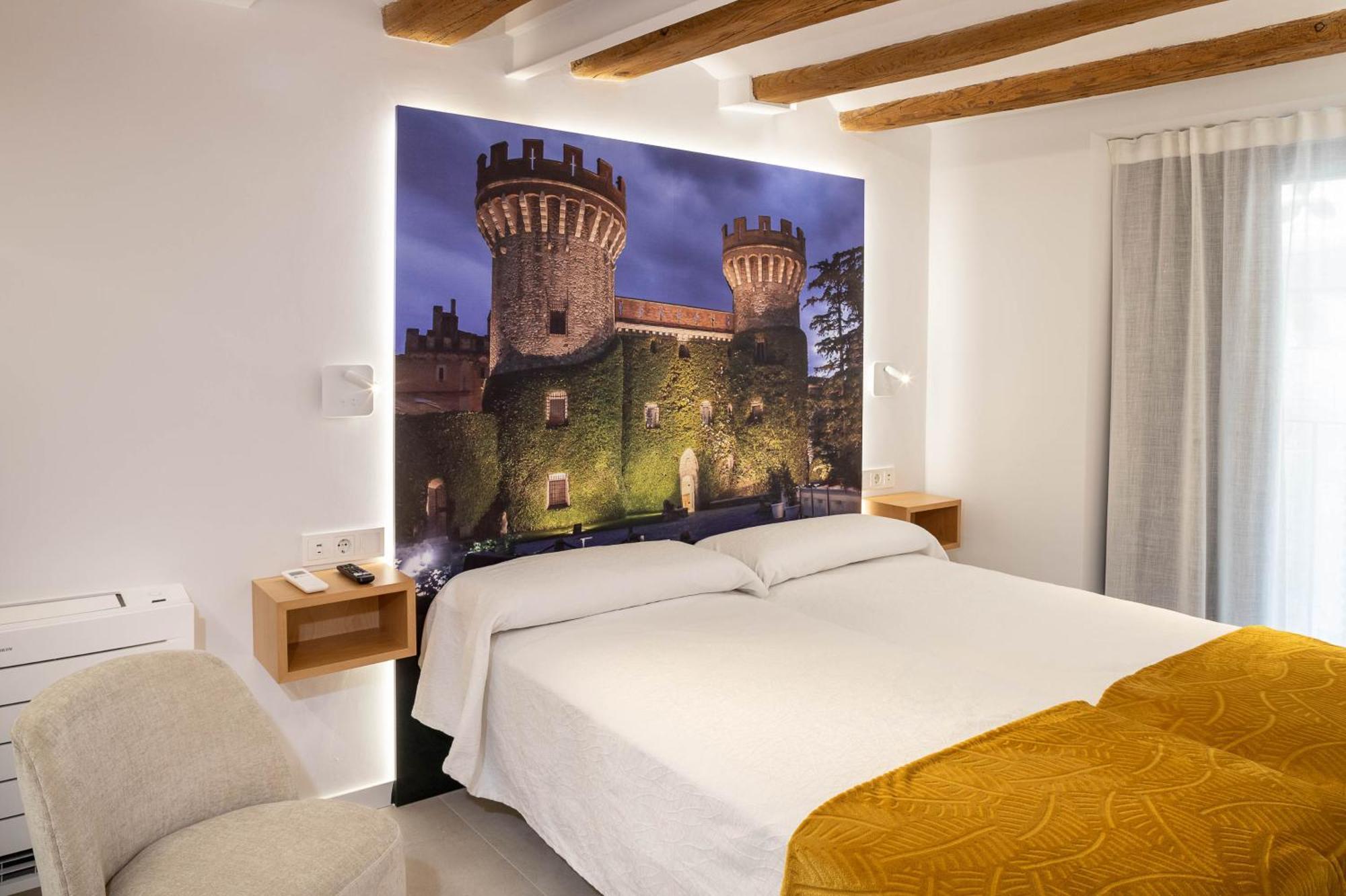C&C Apartments Figueres  Dış mekan fotoğraf