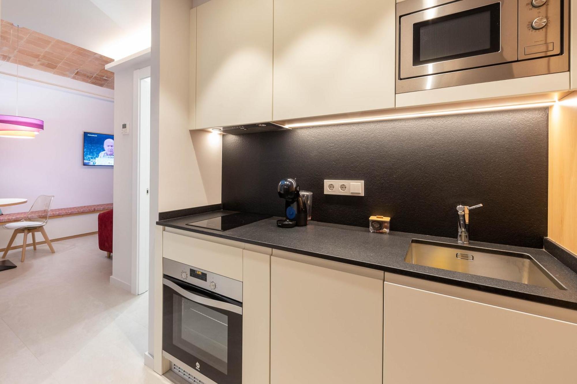 C&C Apartments Figueres  Dış mekan fotoğraf