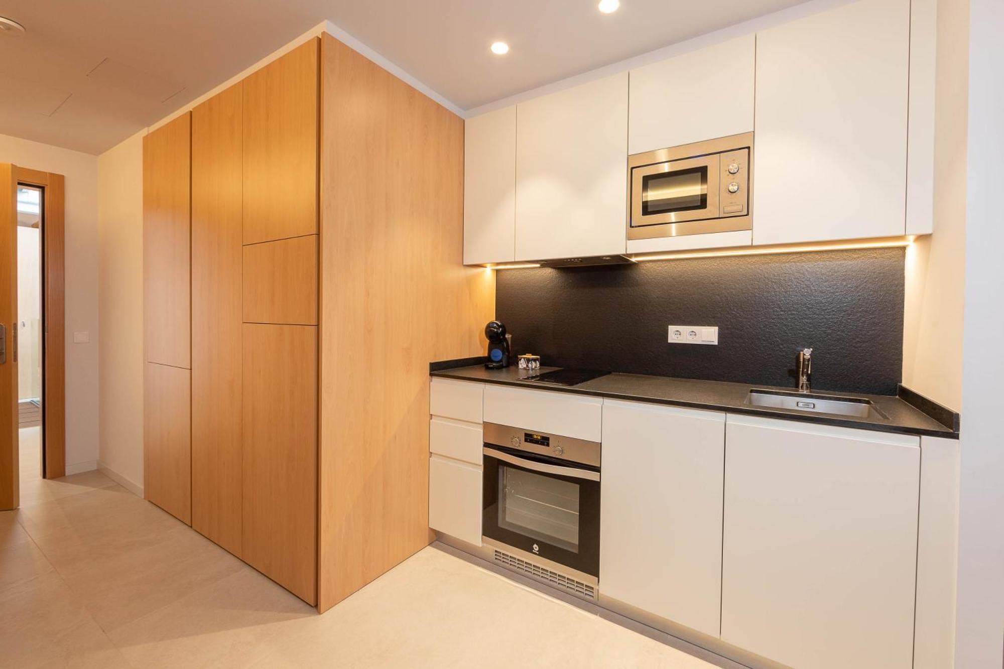 C&C Apartments Figueres  Dış mekan fotoğraf