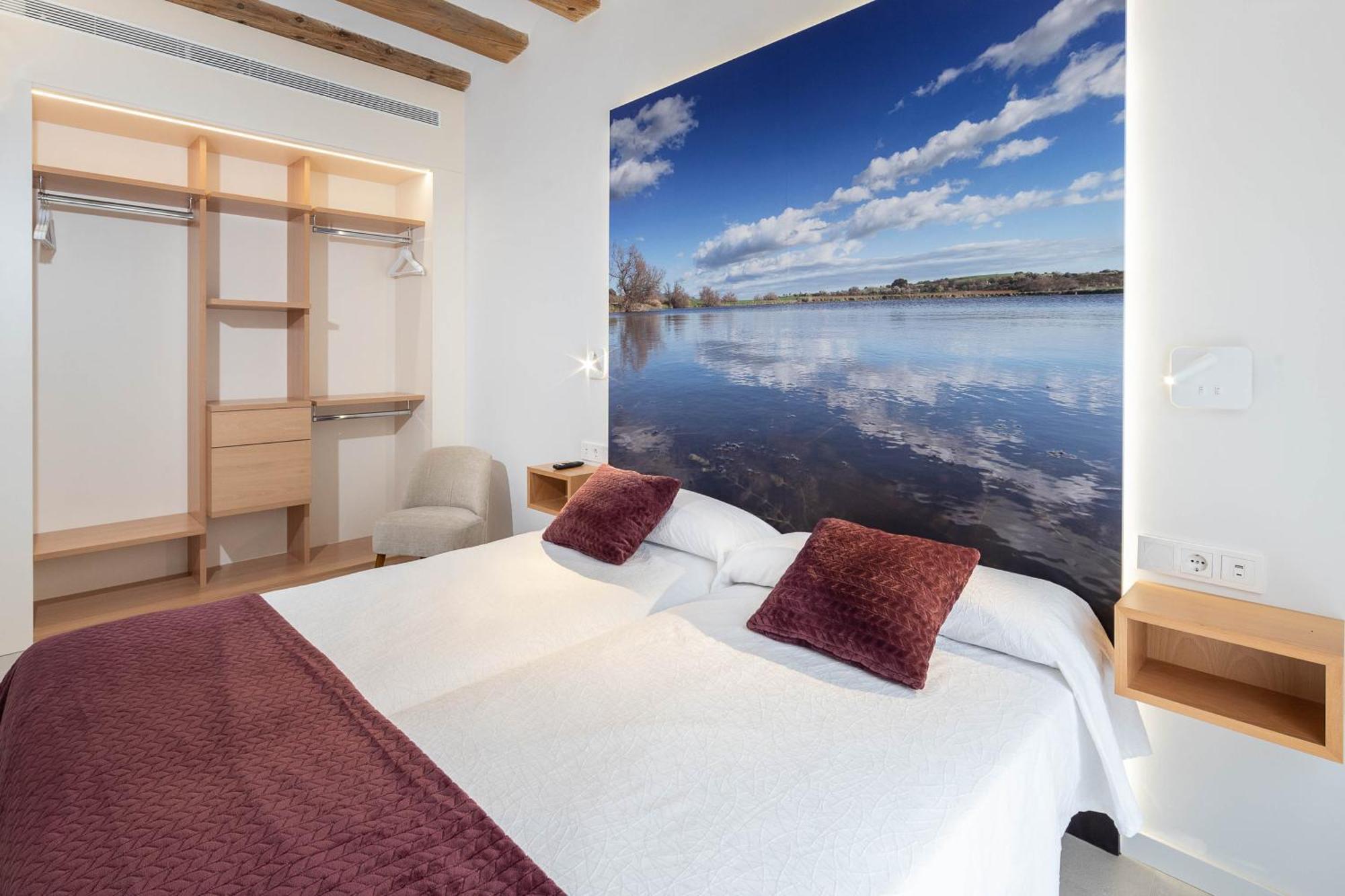 C&C Apartments Figueres  Dış mekan fotoğraf
